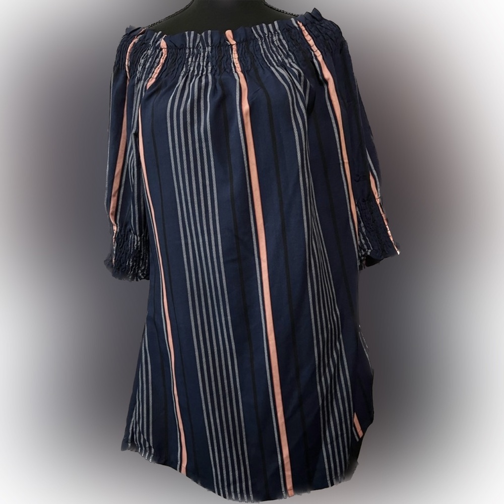 Women’s on or off the shoulder dress